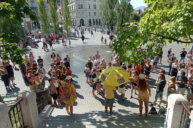 Classic Ljubljana Group Tour - Town Square, Robbov vodnjak, and Town Hall: power and art in the same frame