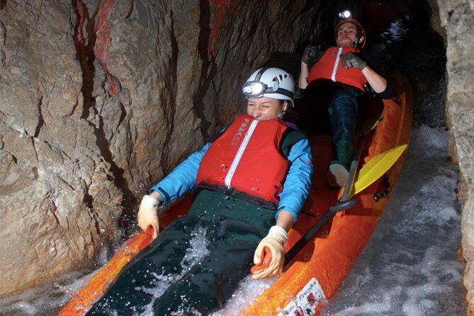 From Bled: Black Hole Kayaking - The early transfer: pickup timing and scenic stops