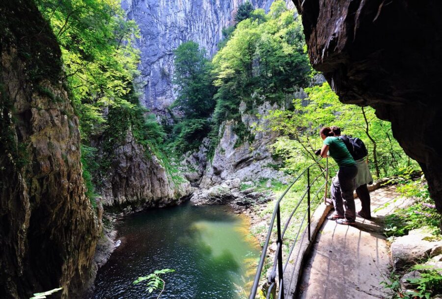 From Ljubljana: Škocjan UNESCO Caves and Piran Full-Day Trip - Who this trip is perfect for (and who should think twice)