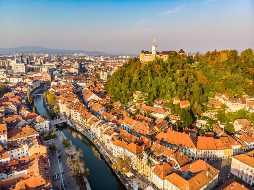 Ljubljana: 2h walking tour with local guide - Price check: is $29 worth it for a Ljubljana introduction walk?
