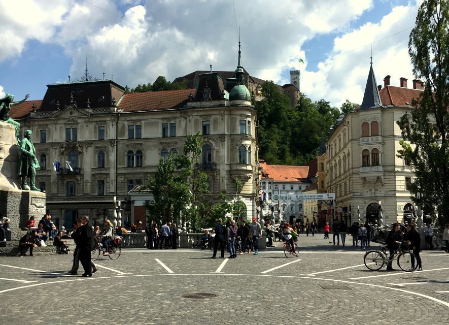 Ljubljana and Ljubljana Castle Sightseeing Tour - Ljubljana Castle by funicular: viewpoints with less effort