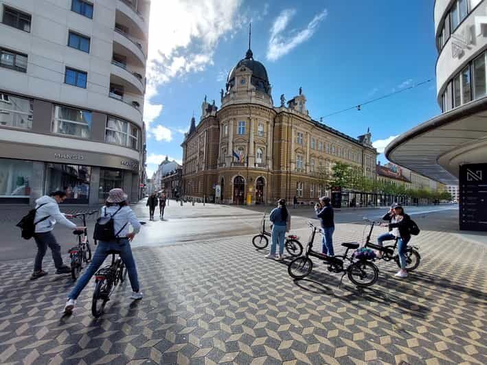 Ljubljana by E-Bike: Guided City Highlights Tour - FAQ