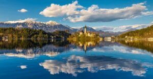 Ljubljana: Lake Bled Experience small group half-day tour - Leaving Ljubljana: what the minivan ride is really for