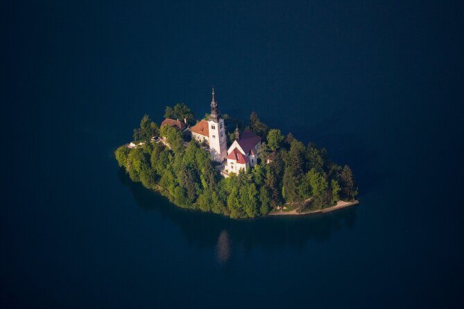 Ljubljana: Lake Bled Experience small group half-day tour - Down at the lake: short walks, swans, and a practical refresh