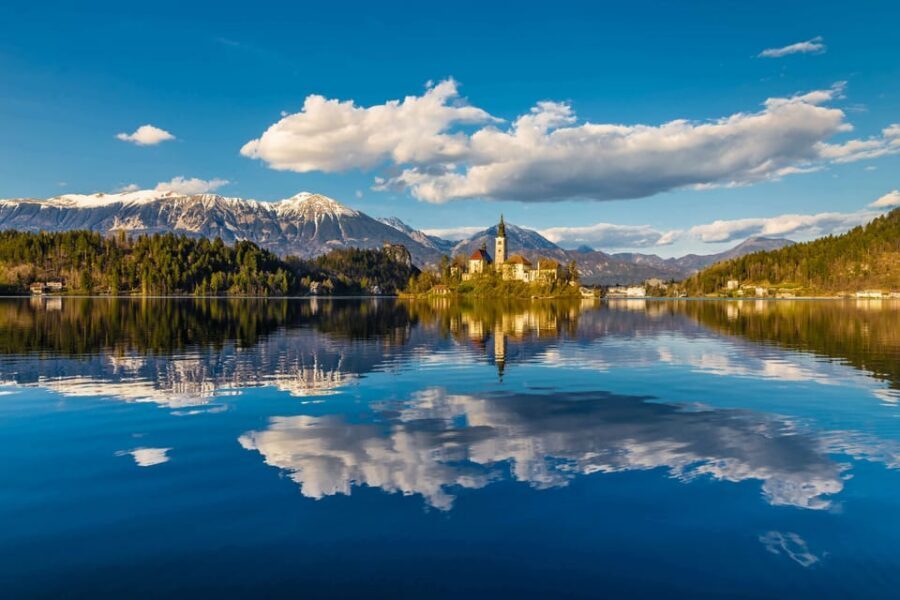 Ljubljana: Lake Bled, Postojna Cave, and Predjama Day Tour - Comfort, pacing, and what the small group really changes