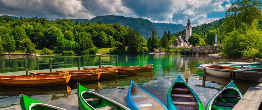 Ljubljana: Savica Waterfall, Lake Bohinj, and Lake Bled Tour - The lunch stop: more than fuel between lakes