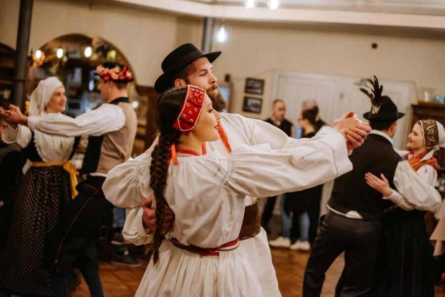 Ljubljana: Traditional Slovenian Dinner and Show - Šklojce and Schnapps Welcome: Small Bites, Big Atmosphere