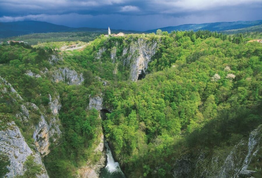 Ljubljana: UNESCO-Listed Škocjan Caves and Piran Day Trip - Should you book this Škocjan Caves and Piran day trip?