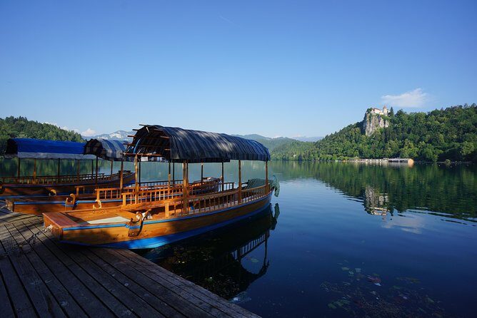 Slovenia in One Day: Lake Bled, Postojna Cave and Predjama Castle - Lake Bled Town: Fast Photos, Then the Real Viewing Starts