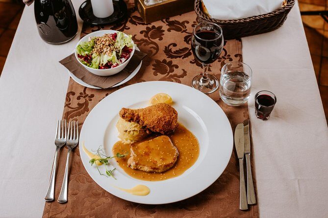 Traditional Slovenian Dinner and Show - Drinks, timing, and where to sit for the smoothest night