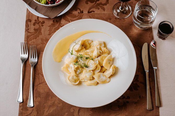 Traditional Slovenian Dinner and Show - Location reality check: Nazorjeva ulica 8 and nearby venue changes